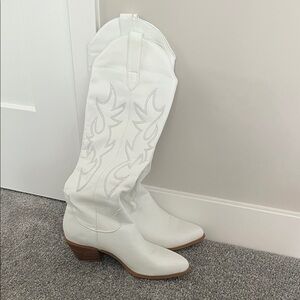 White Western Cowboy Boots